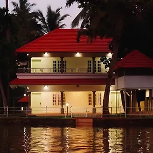https://chilanka-lake-side-resort.hotels-alappuzha.com