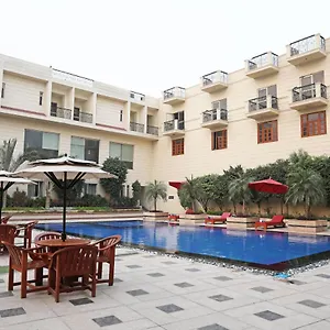 https://oyo-9771-hotel-glitz-westend-inn.hotelsdelhi.org