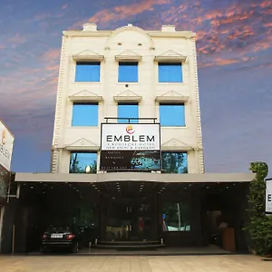 emblem-hotel-gurgaon.top-gurgaonhotels.com/