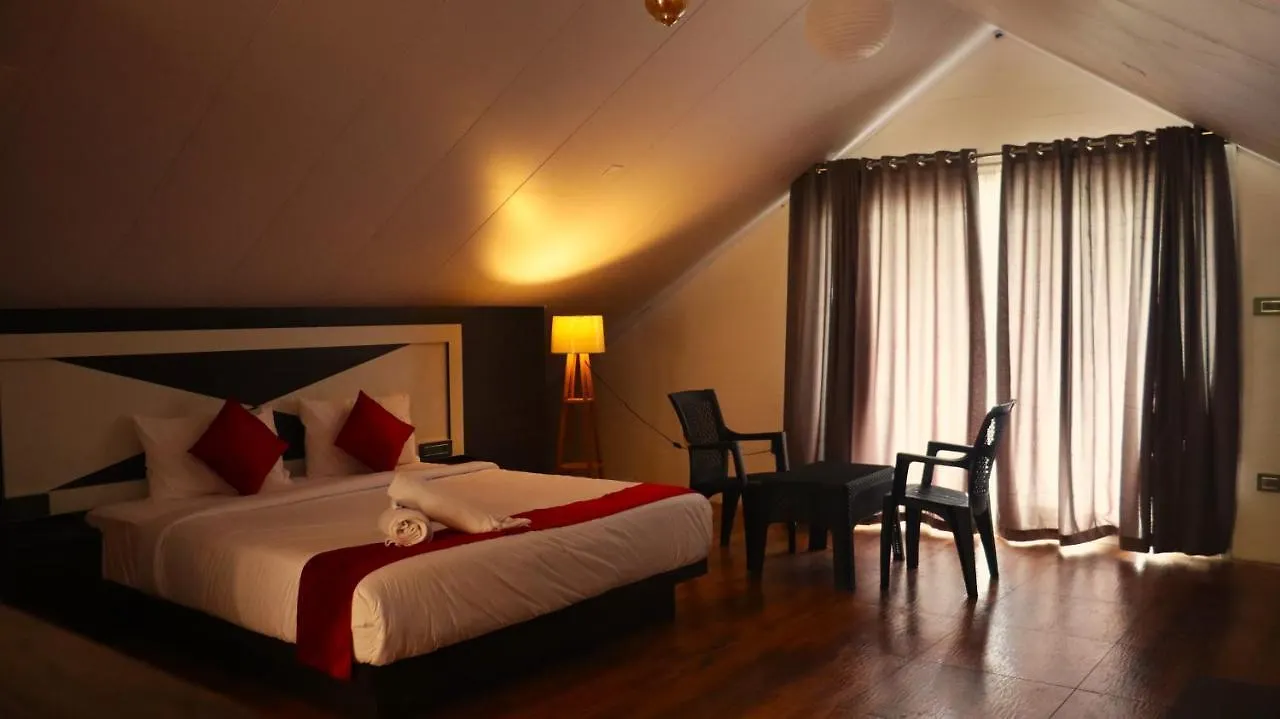 Golden Green Munnar Hotel