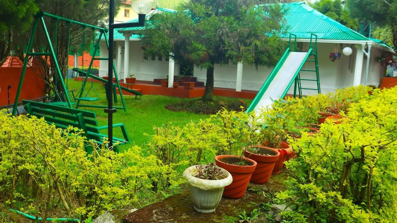 Golden Green Munnar Indien
