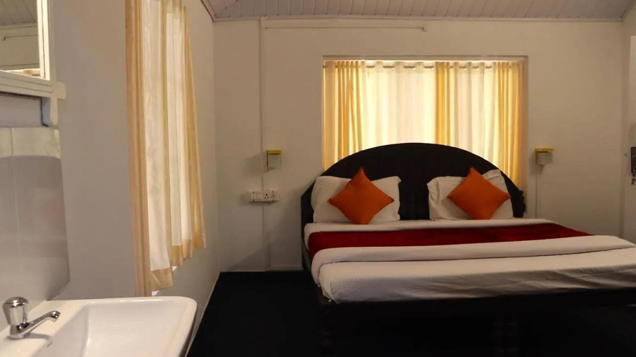 Golden Green Munnar Hotel